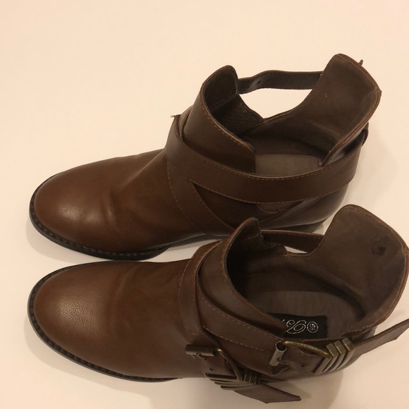 ✨Breckelles booties - Picture 2 of 4